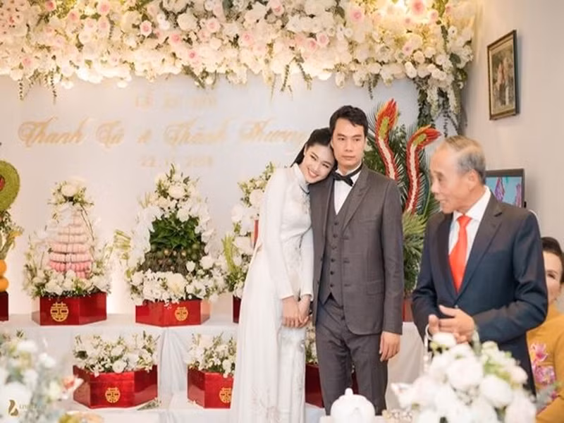 Ngô Thanh Thanh Tú là Á hậu 1 cuộc thi Hoa hậu Việt Nam 2016. Không giống Mỹ Linh và Thùy Dung, Thanh Tú sớm yên bề gia thất. Ảnh: Lê Chí Linh