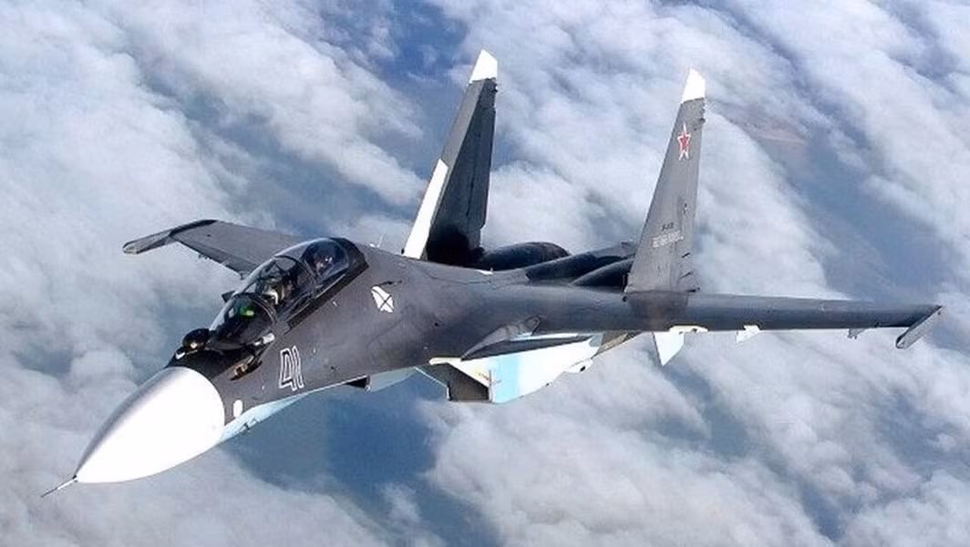 AL-41F1S vẫn giữ nguyên sơ đồ cấu trúc dạng động cơ phản lực hai mạch với bộ đốt sau và vector lực đẩy có thể điều chỉnh được. Tuy nhiên thực tế 80% trong số linh kiện là các thành phần mới hoàn toàn.