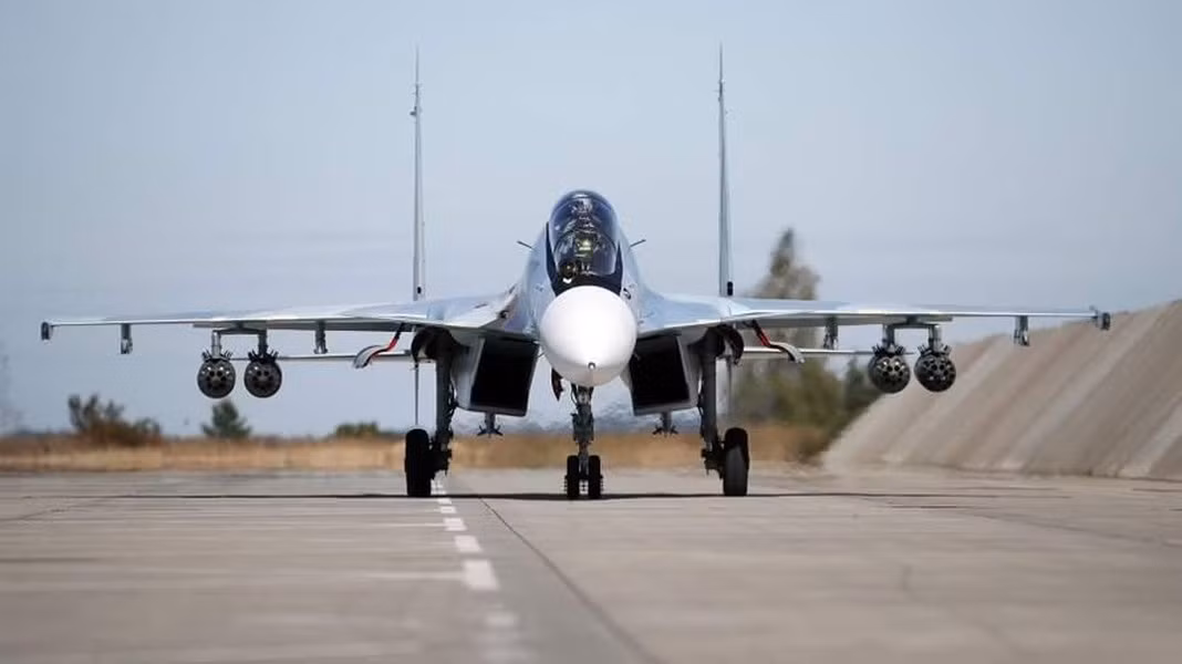 Động cơ AL-41F1S là bước phát triển tiếp theo của AL-31FP đang được sử dụng trên Su-30SM bản cơ sở, nó mạnh hơn 20% (lực đẩy lên tới 15.000 kgf khi đốt sau) và tăng thời hạn sử dụng gấp 4 lần từ 1.000 lên thành 4.000 giờ hoạt động.