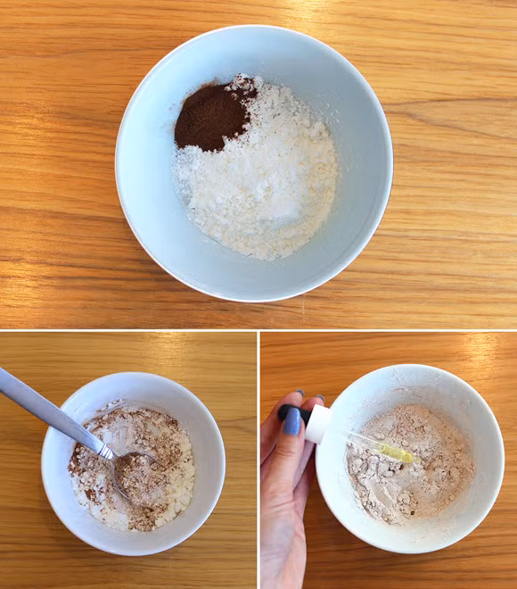 Cụ thể nguyên liệu cần có gồm: 2 muỗng cà phê bột bắp, 2 muỗng cà phê baking soda, 1 muỗng cà phê bột cacao, 2-3 giọt tinh dầu hoa oải hương.