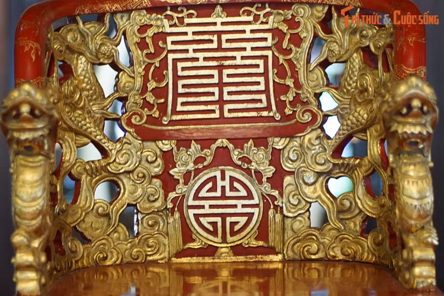 Phía dưới là chữ "Thọ".