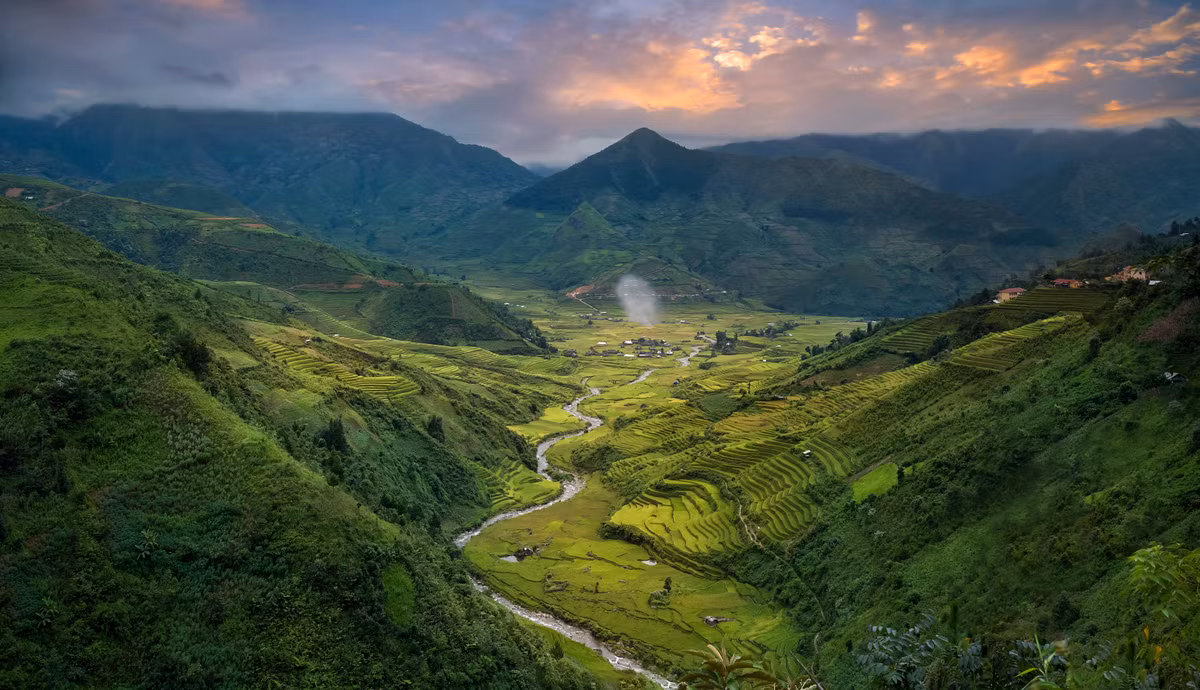 Buổi rạng đông trên thung lũng tươi đẹp. Ảnh: Extra Suriyachat / 500px.com.