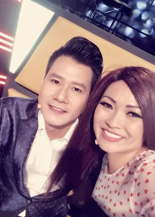 Phương Thanh - Quang Dũng quay bán kết một gameshow.