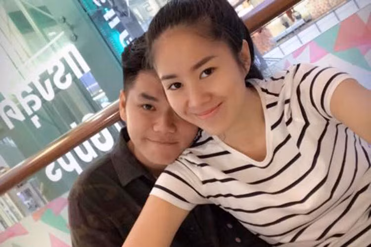 Hot Face sao Việt 24h: Lê Phương khoe ảnh cùng chồng trẻ đi du lịch Thái Lan.