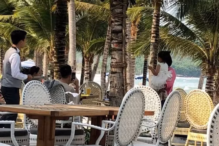 Đại S và Uông Tiểu Phi kết hôn vào năm 2010. Năm 2011, cặp đôi tổ chức đám cưới. Ảnh: QQ