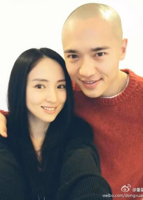 Khi Cao Vân Tường vướng scandal, Đổng Tuyền bày tỏ cô tin tưởng chồng tuyệt đối. Ảnh: Weibo
