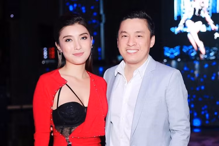 Như Quỳnh từng chia sẻ cô có lúc rơi vào trầm cảm vì chưa có vị trí vững chắc ngoài danh xưng cháu gái Lam Trường. Ảnh: Zing