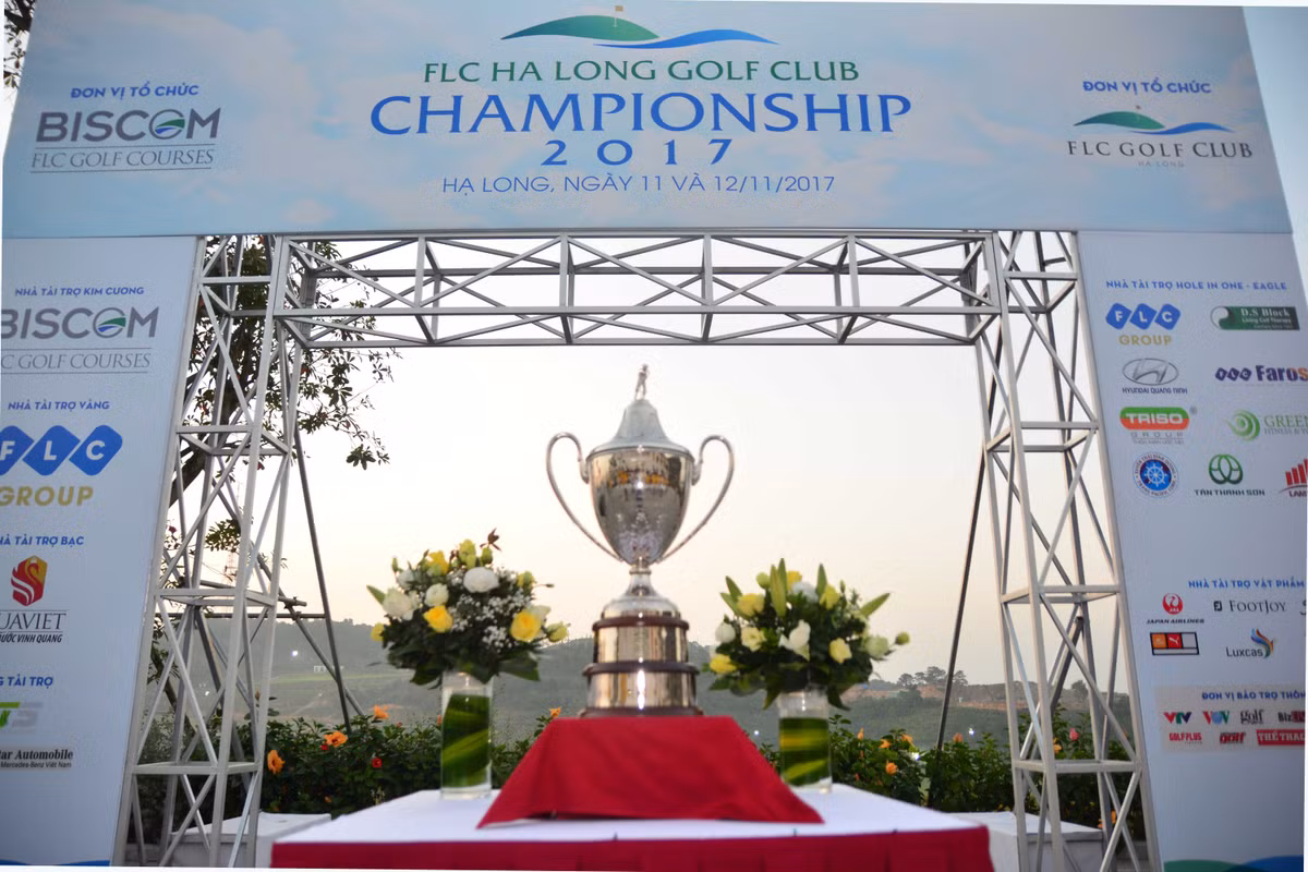 Tung bung khoi tranh giai FLC Halong Club Championshop 2017-Hinh-3