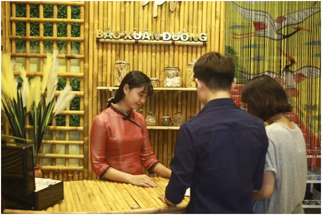 Spa dong y Bao Xuan Duong: Dan dau xu the tri mun bang dong y tai Viet Nam-Hinh-3