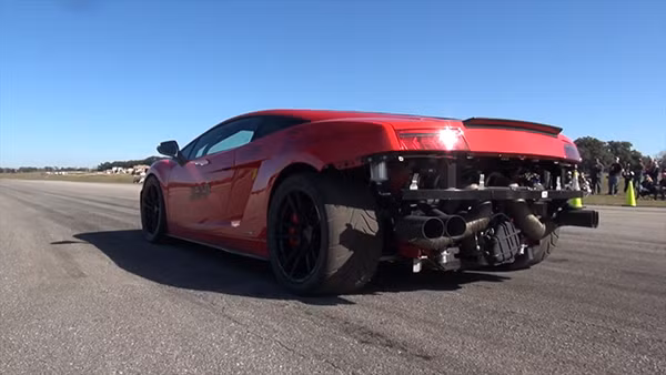Lamborghini Gallardo độ 2000 mã lực sẵn sàng... lao xuống hồ