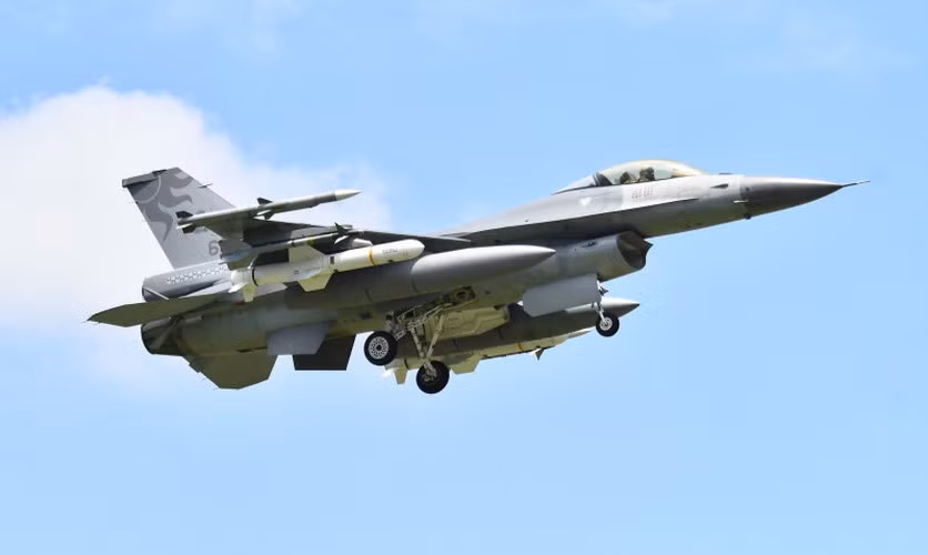 Hình ảnh do truyền thông vùng lãnh thổ Đài Loan công bố cho thấy, tên lửa diệt hạm AGM-84 Harpoon gắn dưới cánh biên đội tiêm kích F-16A đều là phiên bản chiến đấu với vạch đánh dấu màu nâu và vàng, thay vì đạn huấn luyện không có động cơ hoặc đầu nổ kèm vạch đánh dấu xanh dương.