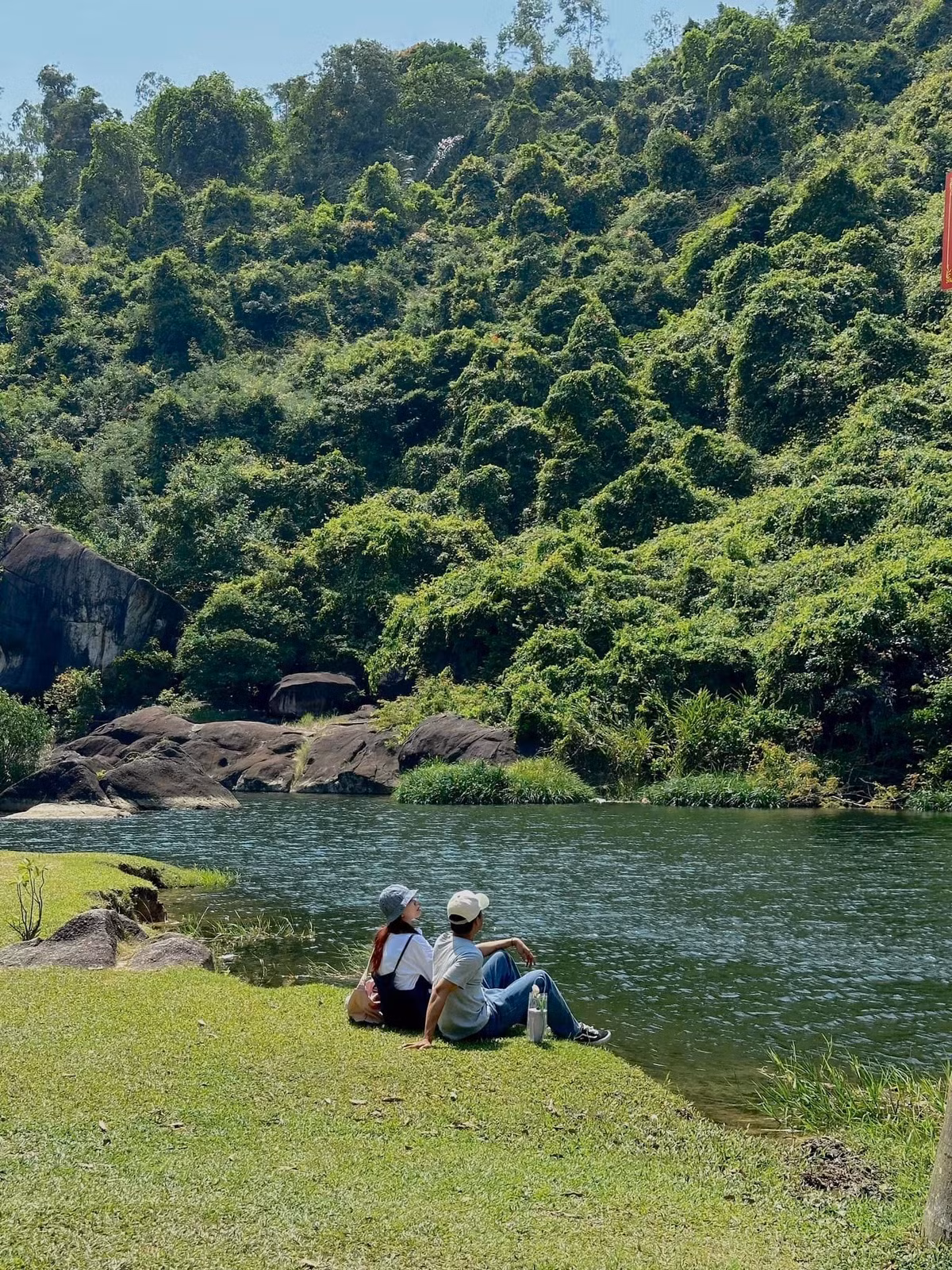 Di chua lanh tam hon o vung dat ‘hoa vang tren co xanh’-Hinh-7