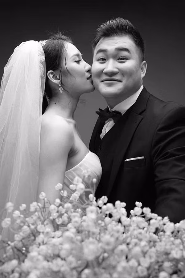 Hôn nhân hạnh phúc của Lưu Mạnh - Thiên Lôi trẻ nhất Táo quân - Hình 4 Hon nhan hanh phuc cua Luu Manh - Thien Loi tre nhat Tao quan-Hinh-4