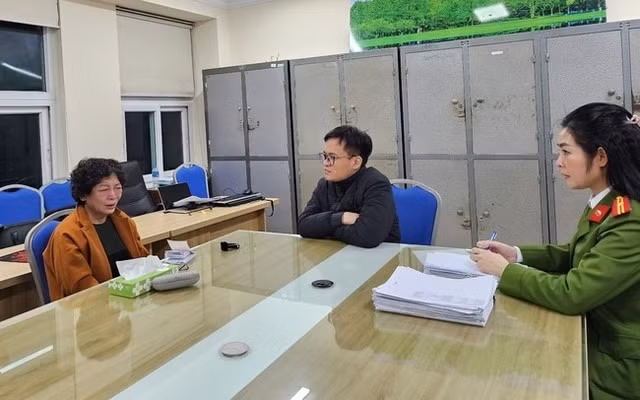 Bắt cựu chủ tịch Sen Tài Thu, nhà đầu tư có đòi được tiền? Bat cuu chu tich Sen Tai Thu, nha dau tu co doi duoc tien?