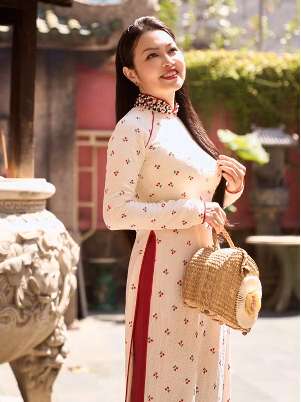 Cô Út trong “Đất Phương Nam” sống kín tiếng khi rời showbiz - Hình 7 Co Ut trong “Dat Phuong Nam” song kin tieng khi roi showbiz-Hinh-7