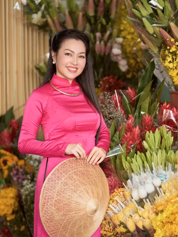 Cô Út trong “Đất Phương Nam” sống kín tiếng khi rời showbiz - Hình 8 Co Ut trong “Dat Phuong Nam” song kin tieng khi roi showbiz-Hinh-8