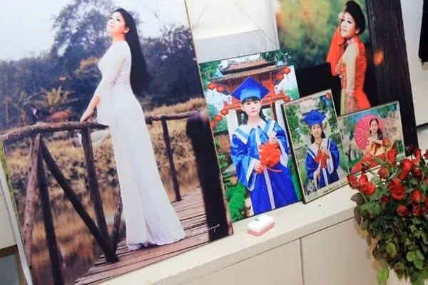 Nữ ca sĩ Anh Thơ: cát-sê cả trăm triệu/show diễn - Hình 7 Nu ca si Anh Tho: cat-se ca tram trieu/show dien-Hinh-7