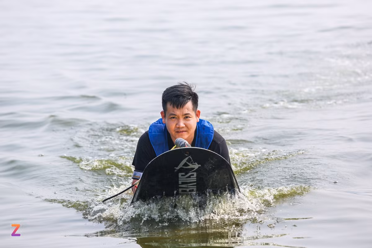 Luot song Ho Tay dau he, trai nghiem kho tin va tuyet voi-Hinh-16