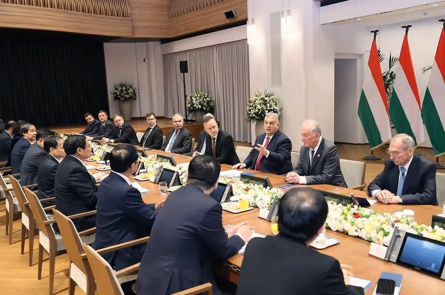 Thu tuong Pham Minh Chinh hoi dam voi Thu tuong Hungary Viktor Orban-Hinh-7