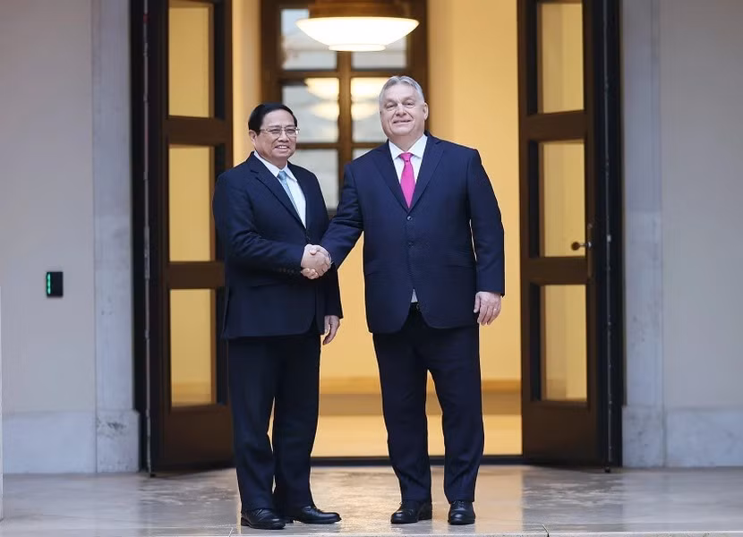 Thu tuong Pham Minh Chinh hoi dam voi Thu tuong Hungary Viktor Orban-Hinh-2
