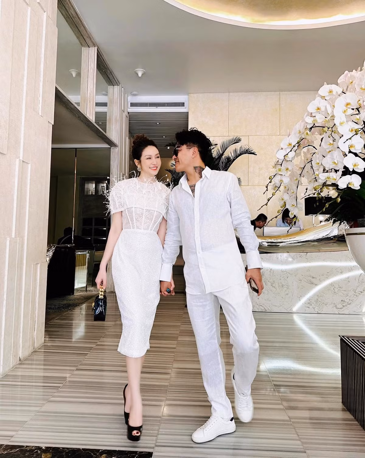 Tuan Hung va Huong Baby: 10 nam hon nhan-Hinh-6