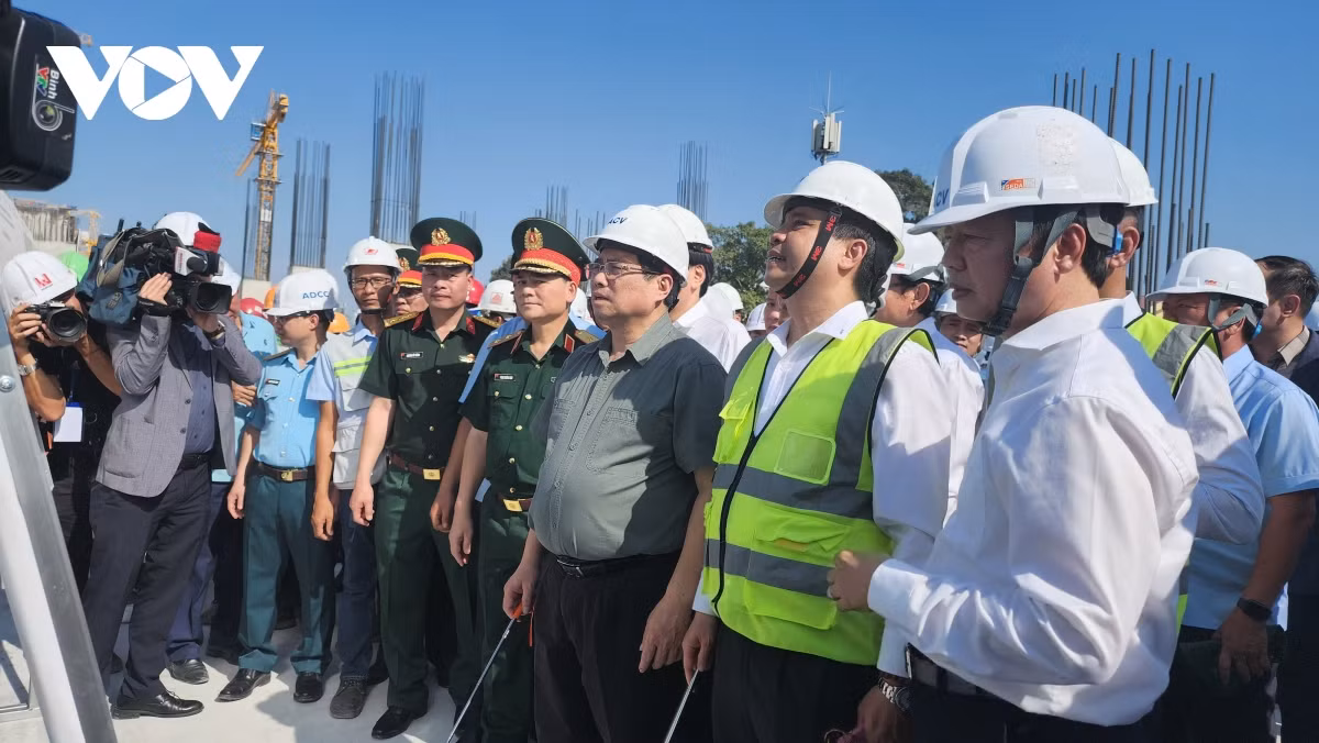 Thu tuong kiem tra Du an Nha ga T3, Cang Hang khong Tan Son Nhat