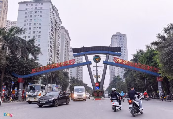 Báo cáo của UBND TP. Hà Nội cho thấy Doanh nghiệp tư nhân Xây dựng số 1 tỉnh Điện Biên đã đầu tư xây dựng 5 tòa chung cư cao tầng vi phạm các quy định về phòng cháy chữa cháy. Bao gồm: tòa nhà CT1 Xa La, tòa nhà CT2 Xa La, tòa nhà CT3 Xa La, nhà chung cư CT4, và trung tâm thương mại và căn hộ chung cư, thuộc khu đô thị Xa La, Phúc La, Hà Đông. Ảnh: Zing.
