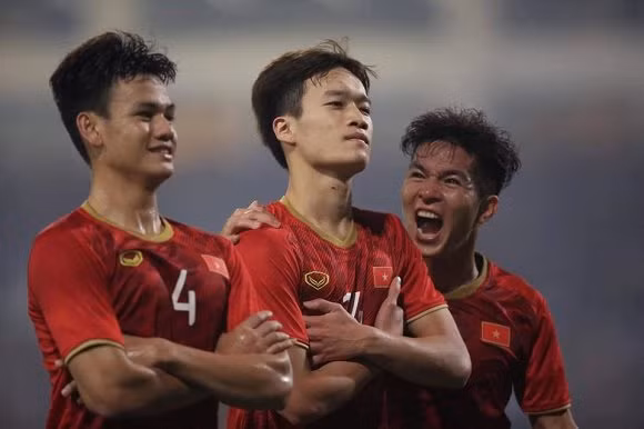 Mặc dù chưa quá nổi tiếng như các đàn anh nhưng Hoàng Đức được kỳ vọng là 'ngòi nổ' của U23 Việt Nam bởi khả năng đá được ở rất nhiều vị trí như trung vệ, tiền vệ, tiền đạo khi cần.