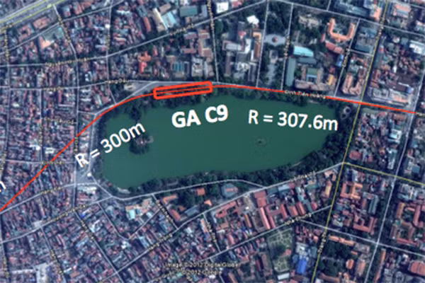  Hà Nội có thể bỏ ga tàu điện ngầm cạnh Hồ Gươm: UBND TP Hà Nội đang xem xét về phương án bỏ ga tàu điện ngầm C9 (Dự án xây dựng tuyến đường sắt đô thị số 2, đoạn Nam Thăng Long - Trần Hưng Đạo) do nhà ga ngầm C9 và công trình phụ trợ nằm trong ranh giới khu vực bảo vệ (dưới ngầm) của di tích quốc gia đặc biệt hồ Hoàn Kiếm và đền Ngọc Sơn.