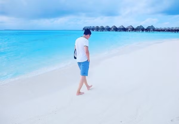 Khối tài sản kếch xù của bạn trai tin đồn Á hậu Tú Anh - Hình 11 Khoi tai san kech xu cua ban trai tin don A hau Tu Anh-Hinh-11