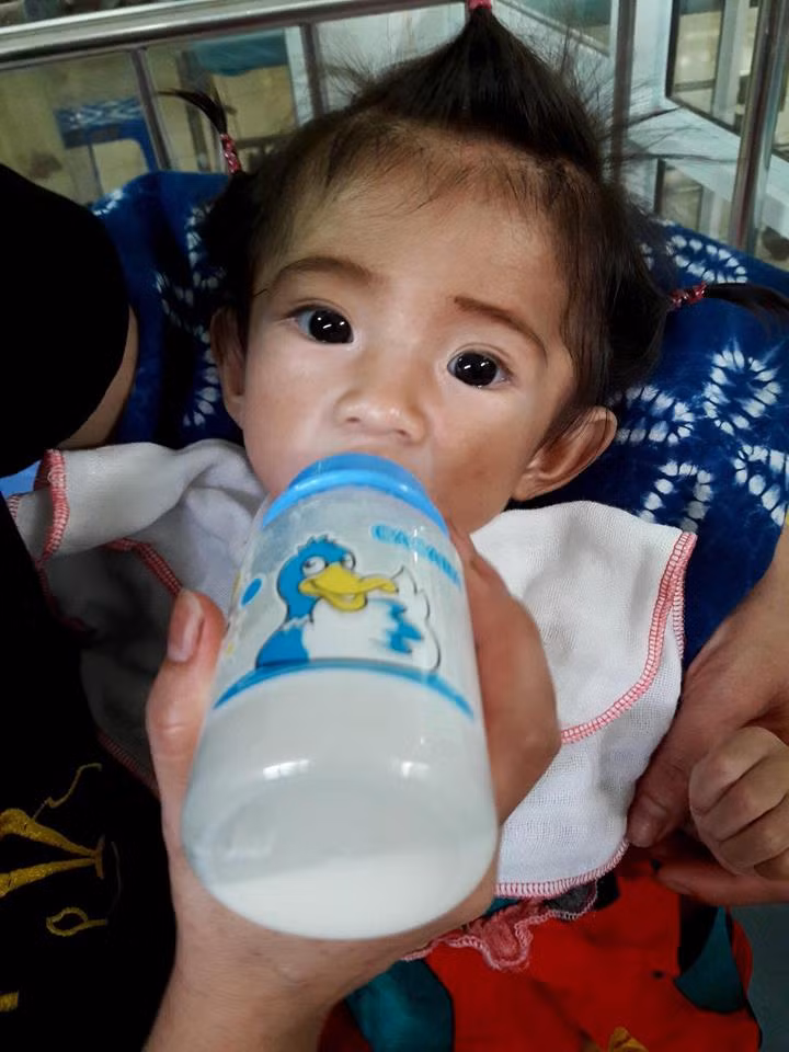 Với người bình thường, việc nuôi, chăm sóc một đứa trẻ khỏe mạnh đã là điều khó khăn... Thanh Tâm chưa hề có kinh nghiệm chăm sóc con cái, cũng chưa lập gia đình nhưng cũng đã có thể một mình chăm sóc tốt cho bé gái Lào Cai Yến Nhi, từng gặp nhiều vấn đề về sức khỏe do bị suy dinh dưỡng nặng. Dường như bản năng của một người mẹ, cùng với tấm lòng, sự mong mỏi con gái sớm bình phục, khỏe mạnh đã giúp "tiên nữ" Thanh Tâm làm được mọi công việc mà trong mắt mọi người đều là rất khó khăn.