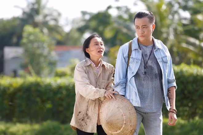 Vũ Ngọc Đãng cho biết phim khai thác đề tài đồng tính, nhưng không dùng đồng tính để câu khách. Ảnh: Đoàn phim cung cấp.