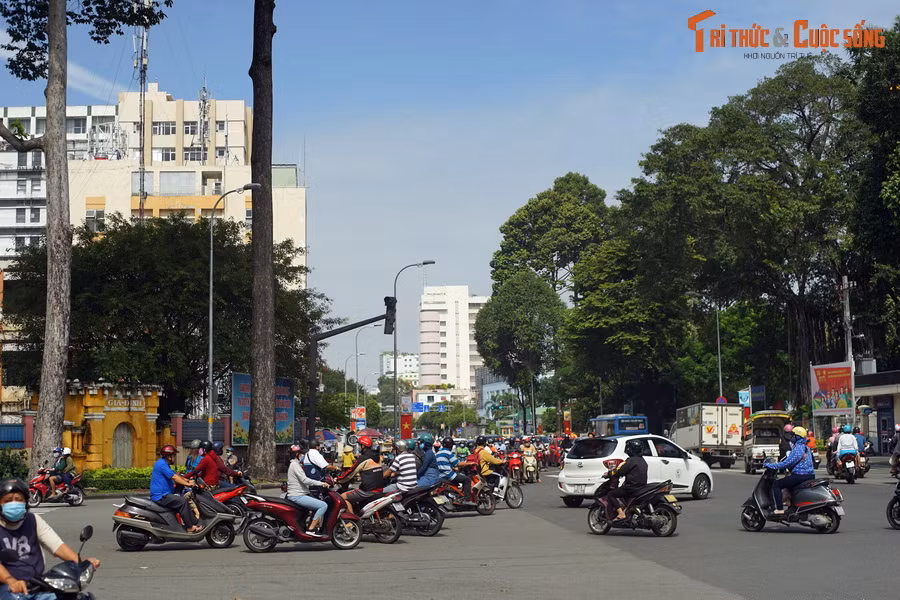 Từ ý kiến của các nhân chứng và nhà nghiên cứu, có thể khẳng định công trình đắp hai chữ "Gia Định" cạnh lăng ông Bà Chiểu không phải là dấu tích của thành cổ Gia Định như quan niệm của nhiều người bấy lâu nay.