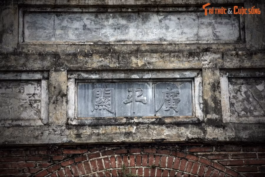 Đến năm 1672, chiến sự lại diễn ra ác liệt. Quân Trịnh đã đánh ròng rã mấy tháng trời nhưng không thể vượt qua được phòng tuyến vô cùng vững chắc do Đào Duy Từ xây dựng.