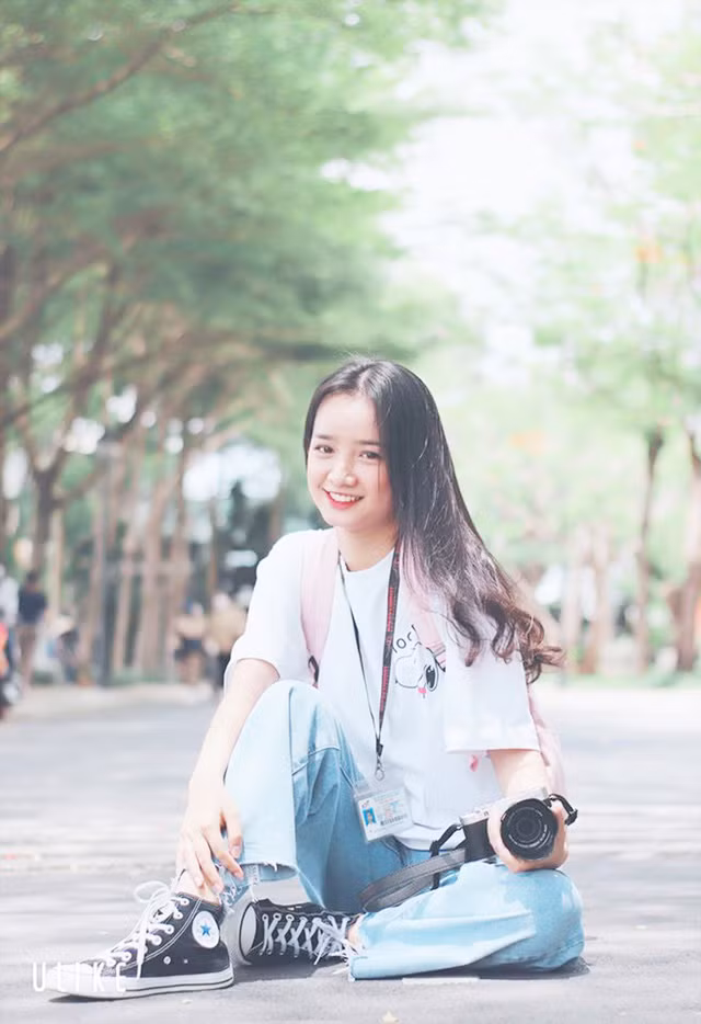 Được biết, cô đang là sinh viên năm 3, ngành Công tác xã hội, khoa Khoa học xã hội và Nhân văn, trường ĐH Tôn Đức Thắng, TP.HCM.