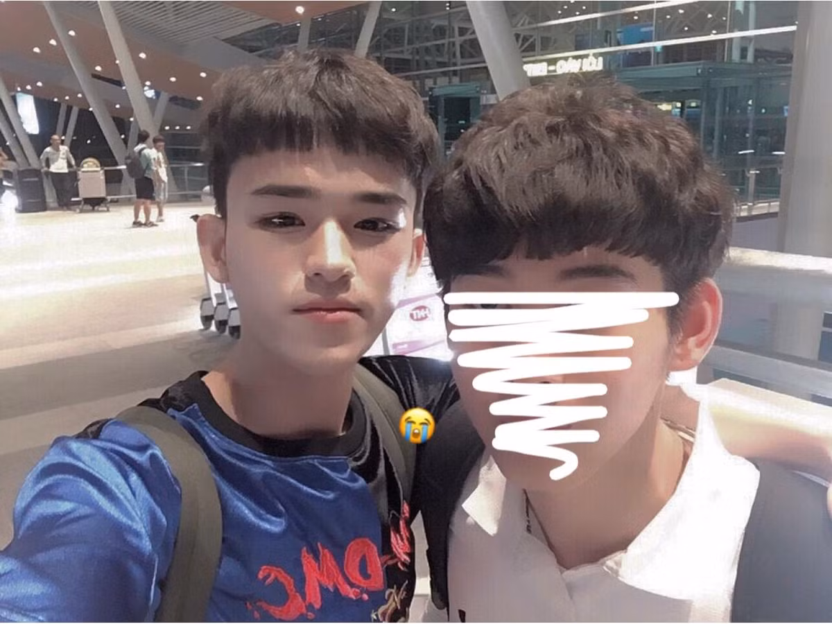 Đi kèm những dòng tâm sự hết sức tâm trạng, Trần Đức Bo còn chia sẻ thêm hình ảnh về "người ấy" của mình.