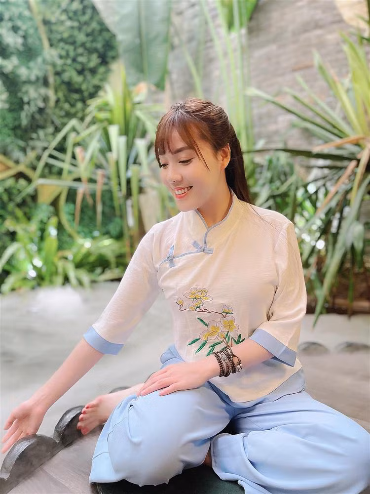 Không ai có thể phủ nhận nhan sắc của Âu Hà My sau khi chia tay Trọng Hưng ngày càng xinh đẹp và quyến rũ hơn xưa.