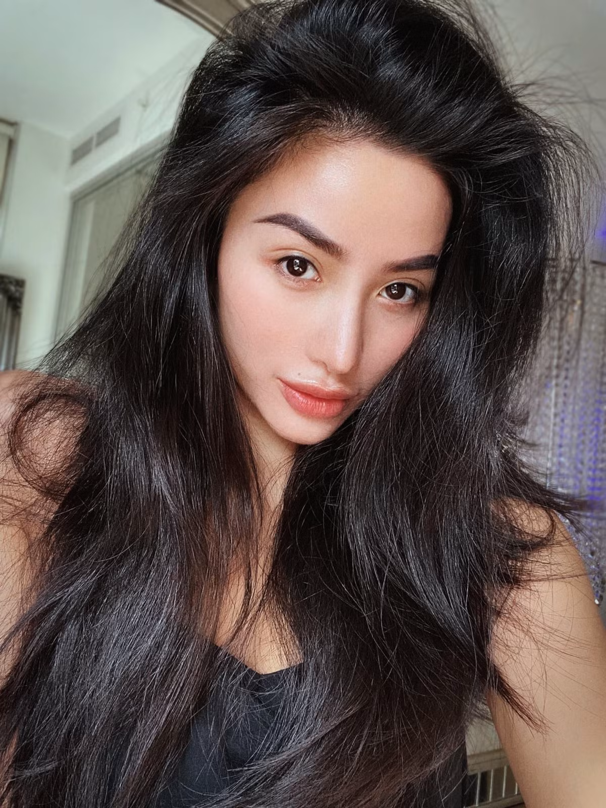 Hot girl Việt bị hoãn cấp thẻ xanh vì điều vô cùng bất ngờ Hot girl Viet bi hoan cap the xanh vi dieu vo cung bat ngo