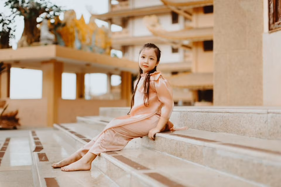 Càng lớn, nhan sắc của cô bé lại càng “lên hương” khiến ai cũng phải xuýt xoa. Ảnh: Facebook Elly Trần