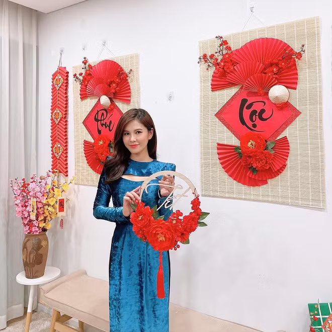 Khác với những bức hình sang chảnh, quyến rũ thường thấy trên Instagram, vợ của CEO giản dị trông không khác gì thôn nữ.