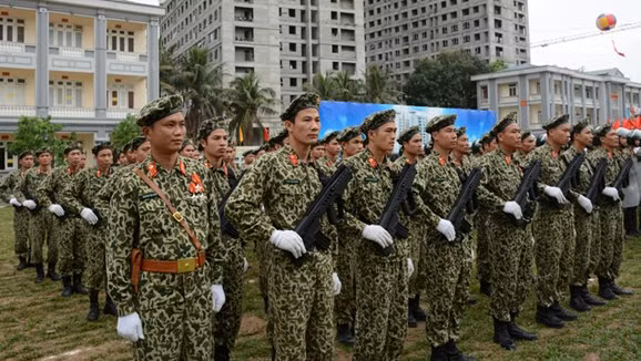 Cùng với đó là khả năng tham mưu, tác chiến phải có tầm nhìn sâu rộng, đánh giá được hết các tình huống chiến đấu; nhất là trong thời bình hiện nay, lực lượng đặc công biệt động phải thường xuyên bảo vệ những sự kiện chính trị quan trọng của quốc gia. Nguồn ảnh: TL.