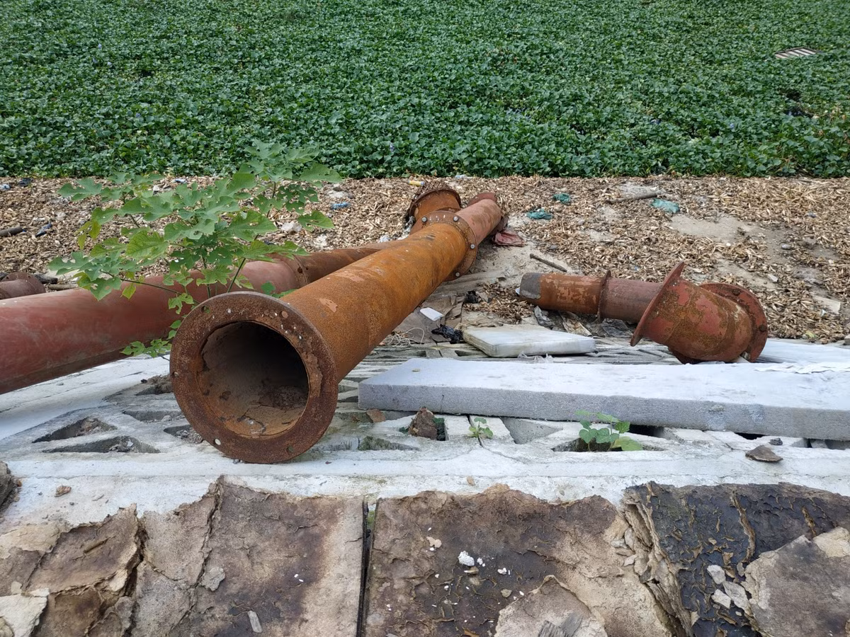 Được biết, có tổng số 208 hộ dân trong diện phải GPMB để triển khai dự án, hiện đã thu hồi hết 92 hộ, 116 hộ cắt xén, 179 hộ đã nhận tiền. Số đã bàn giao mặt bằng là 188 hộ, còn lại 20 hộ trong đó 7 hộ cắt xén; 11 hộ thu hồi hết, 1 hộ chưa nhận tiền đã có quyết định bán nhà nhưng không nhận nhà tái định cư, 10 hộ được xét tái định cư nhưng quỹ nhà chưa hoàn thành.