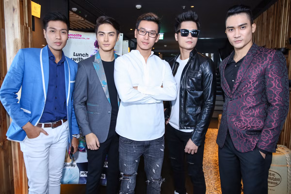 Mỗi người một vẻ điển trai, nam tính đầy lôi cuốn nhưng lại có những sức hút riêng làm ai cũng phải chú ý.