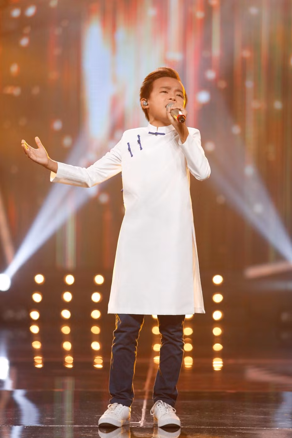 Thi sinh nhi khien giam khao quy lay o Vietnam Idol Kids-Hinh-3