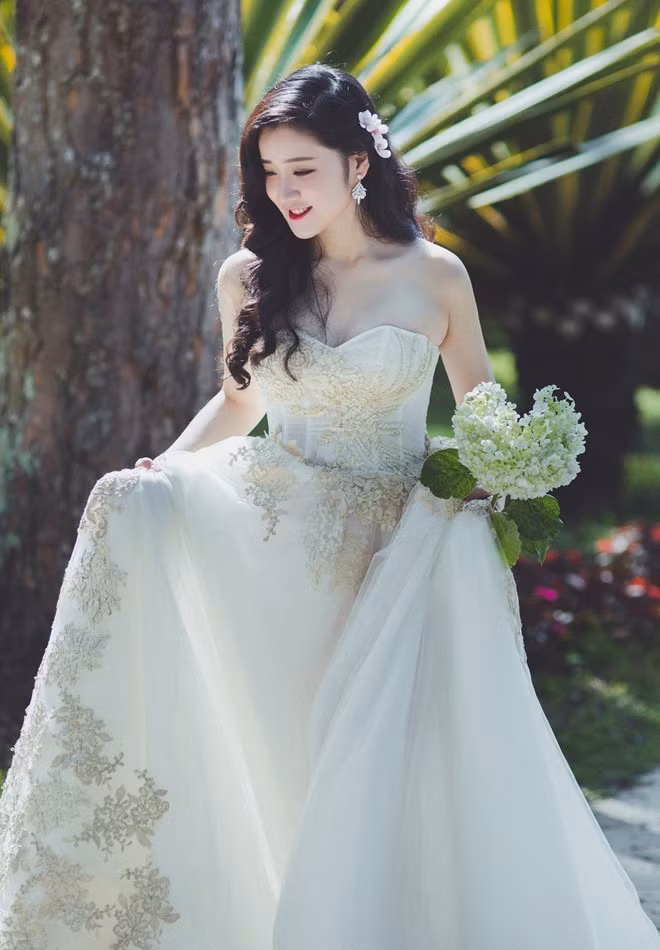 Vợ chồng Xuân Mai muốn tổ chức tiệc cưới trong không gian sang trọng, nhưng gần gũi, không quá cầu kỳ về hình thức.