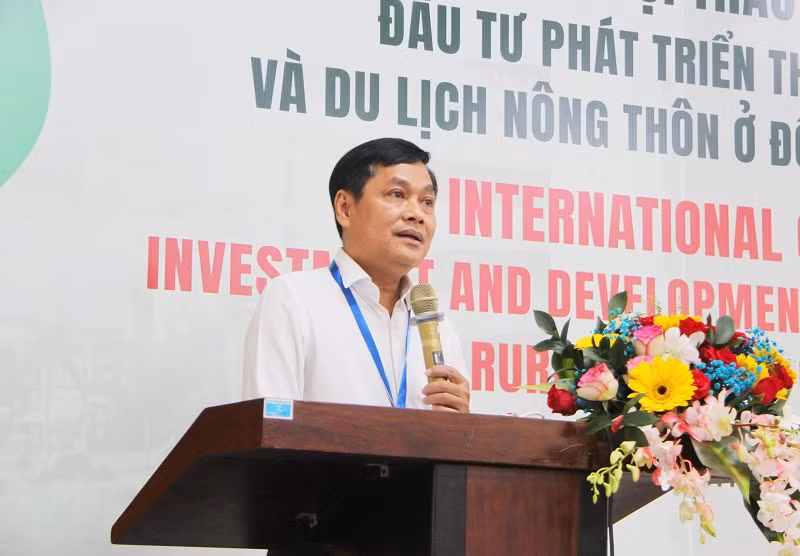 Đảm nhiệm chức vụ này, ông Hồng được phân công theo dõi và chỉ đạo các hoạt động của huyện Thới Lai, phụ trách chỉ đạo các lĩnh vực: Tài chính, ngân sách, quản lý công sản và quỹ nhà ở thuộc sở hữu nhà nước của thành phố, hoạt động tài chính, tiền tệ, quản lý thuế, hải quan, chứng khoán, ngân hàng; công nghiệp, thương mại và dịch vụ; chống buôn lậu, gian lận thương mại; sắp xếp, đổi mới doanh nghiệp nhà nước và phát triển doanh nghiệp…