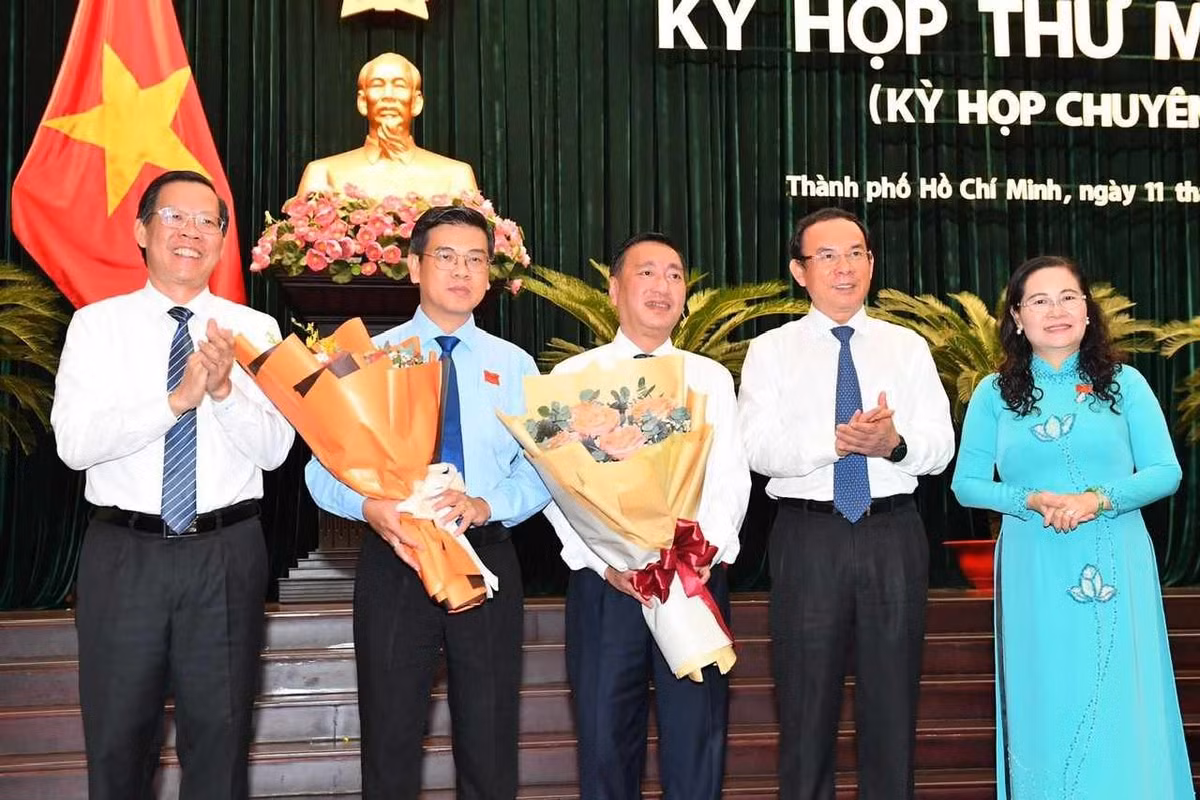 Chân dung tân Phó Chủ tịch UBND TPHCM Nguyễn Văn Dũng - Hình 2 Chan dung tan Pho Chu tich UBND TPHCM Nguyen Van Dung-Hinh-2