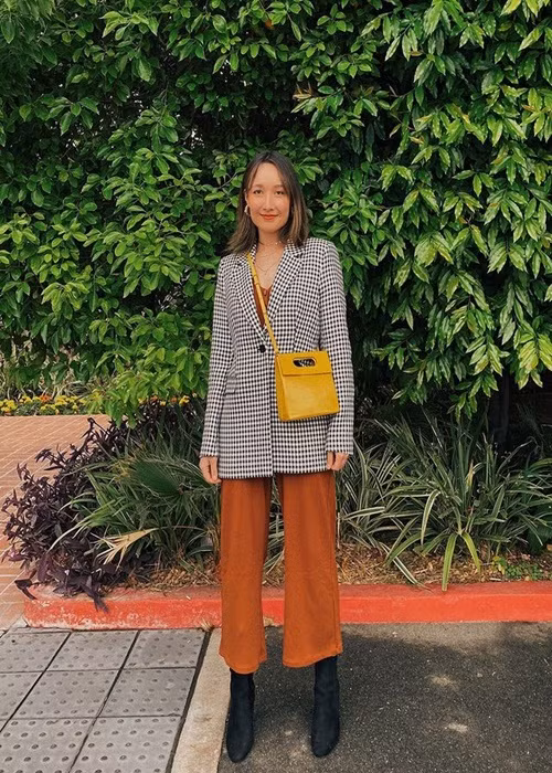 Anna và em gái Mỹ Anh có nét đẹp của riêng mình.