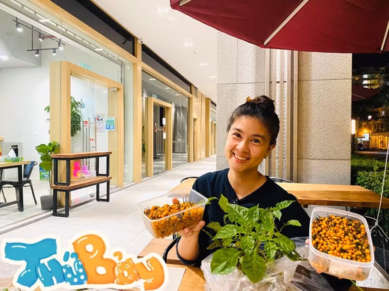 Trong cuộc phỏng vấn với Zing năm 2019, Kim Thư thừa nhận đã có bạn trai nhưng chưa muốn nói nhiều về mối quan hệ này. Ảnh: FB Kim Thư