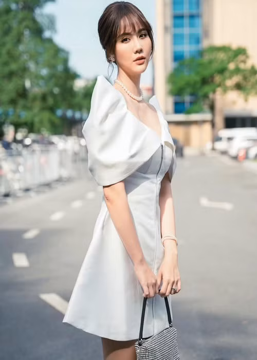 Huyen Lizzie ly hon chong dai gia, gio ra sao?
